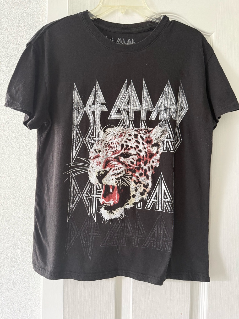 Def Leppard Leopard Graphic Tee Black M Rock Band Concert T-Shirt
